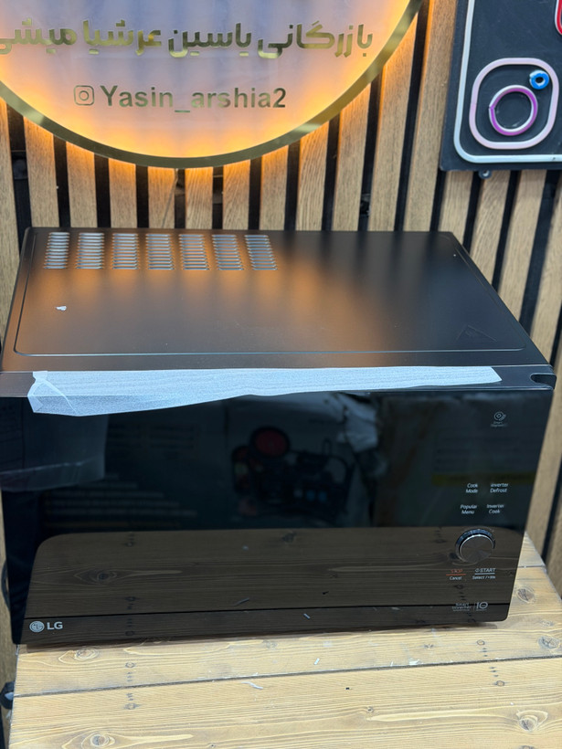 مایکرویو ال جی ۴۲ لیتر مدل MH8265DISمشکی ()